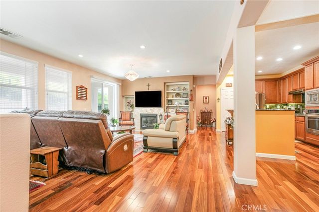 16652 Nicklaus Drive 94, Rancho Cascades, CA 91342