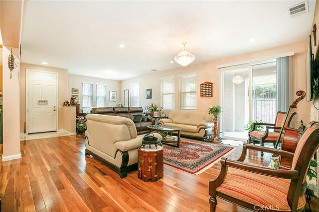 16652 Nicklaus Drive 94, Rancho Cascades, CA 91342