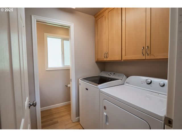 76377 MOSBY CREEK Rd, Cottage Grove, OR 97424