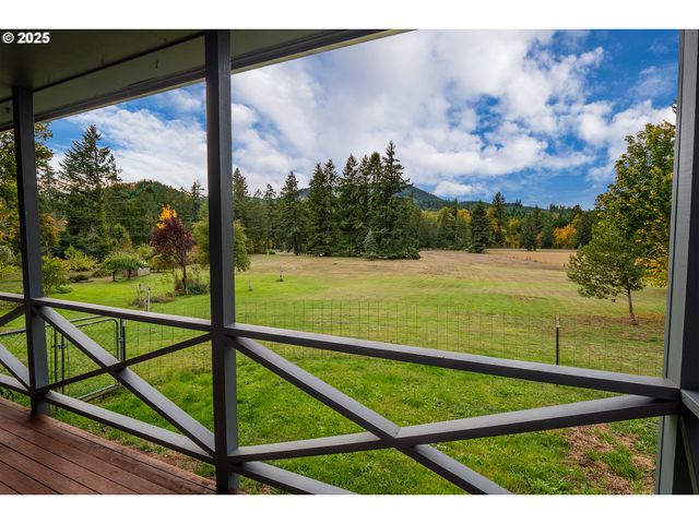 76377 MOSBY CREEK Rd, Cottage Grove, OR 97424