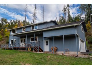 76377 MOSBY CREEK Rd, Cottage Grove, OR 97424