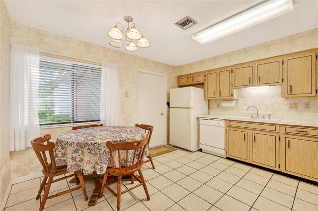 3001 STRATFORD LANE, Mount Dora, FL 32757