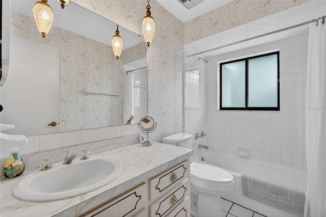3001 STRATFORD LANE, Mount Dora, FL 32757
