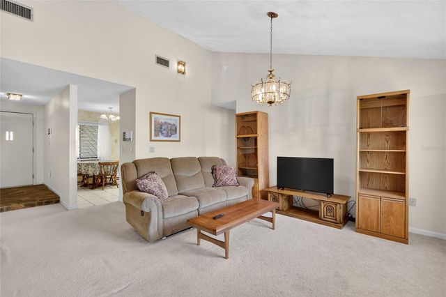 3001 STRATFORD LANE, Mount Dora, FL 32757