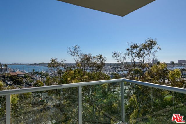 13700 Marina Pointe Drive 703, Marina Del Rey, CA 90292