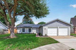 15823 Kueben Lane, Houston, TX 77489