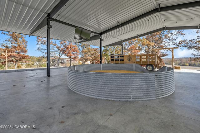 5620 BUFFALO ROAD, Jefferson City, MO 65101