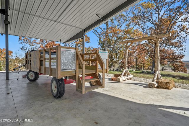 5620 BUFFALO ROAD, Jefferson City, MO 65101