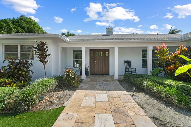 9195 SE Cove Point Street, Jupiter, FL 33469