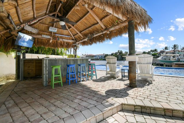 9195 SE Cove Point Street, Jupiter, FL 33469