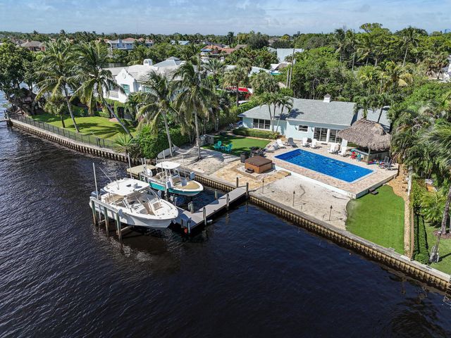 9195 SE Cove Point Street, Jupiter, FL 33469