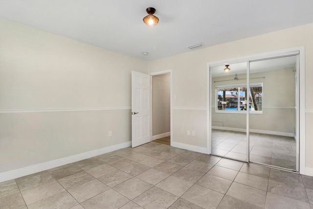 9195 SE Cove Point Street, Jupiter, FL 33469