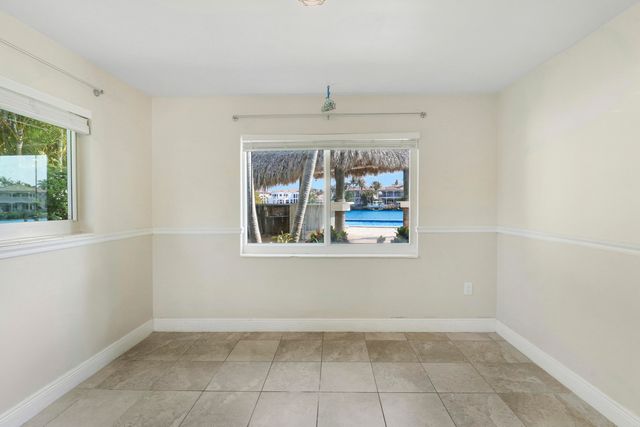 9195 SE Cove Point Street, Jupiter, FL 33469