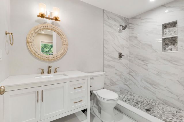 9195 SE Cove Point Street, Jupiter, FL 33469