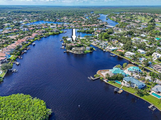 9195 SE Cove Point Street, Jupiter, FL 33469
