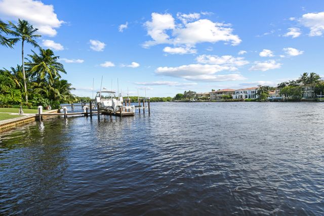 9195 SE Cove Point Street, Jupiter, FL 33469