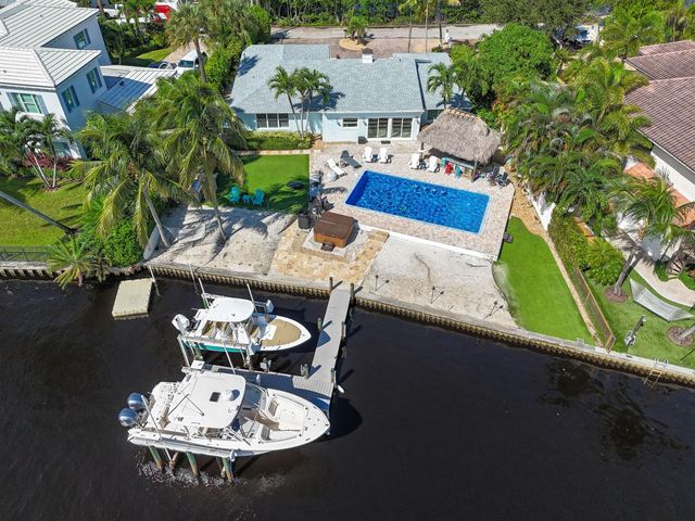 9195 SE Cove Point Street, Jupiter, FL 33469