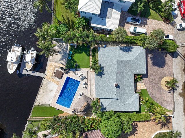 9195 SE Cove Point Street, Jupiter, FL 33469