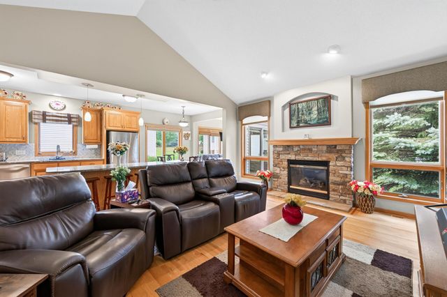 11446 Preserve Lane N, Champlin, MN 55316