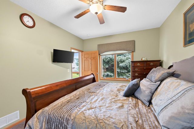 11446 Preserve Lane N, Champlin, MN 55316