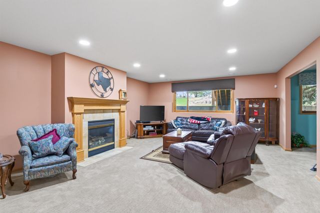 11446 Preserve Lane N, Champlin, MN 55316