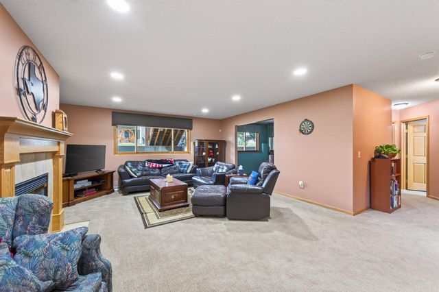 11446 Preserve Lane N, Champlin, MN 55316