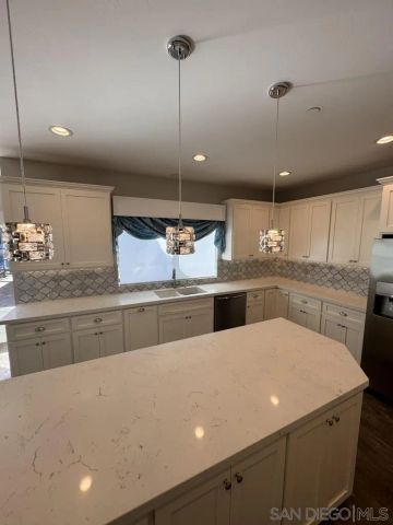 1838 El Jardin Ct, El Cajon, CA 92020