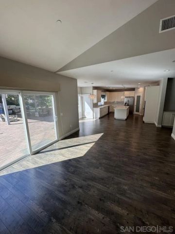 1838 El Jardin Ct, El Cajon, CA 92020