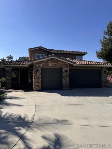 1838 El Jardin Ct, El Cajon, CA 92020