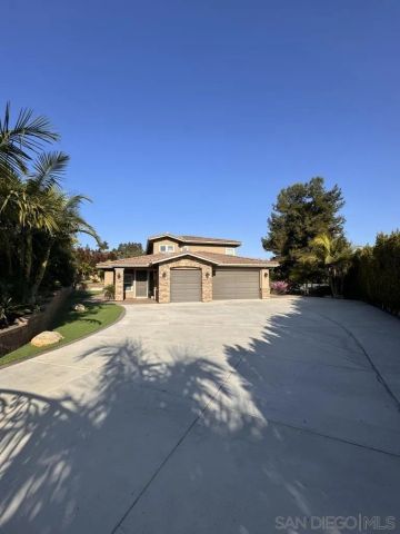 1838 El Jardin Ct, El Cajon, CA 92020