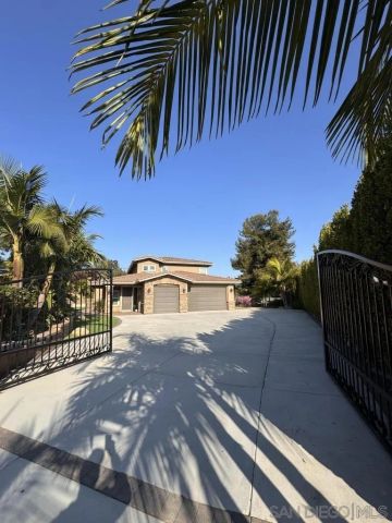1838 El Jardin Ct, El Cajon, CA 92020