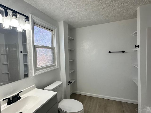 21 Wamsley Avenue, Cleves, OH 45002