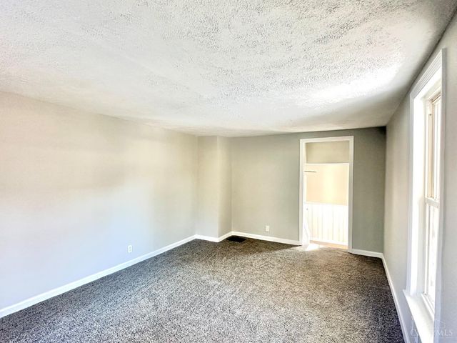 21 Wamsley Avenue, Cleves, OH 45002