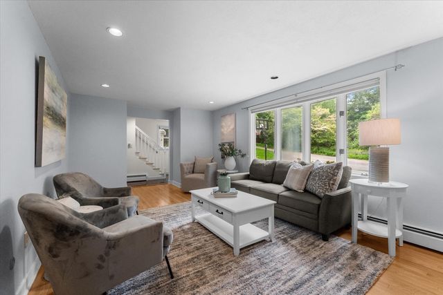 41-A Hunnewell Street, Wellesley, MA 02481