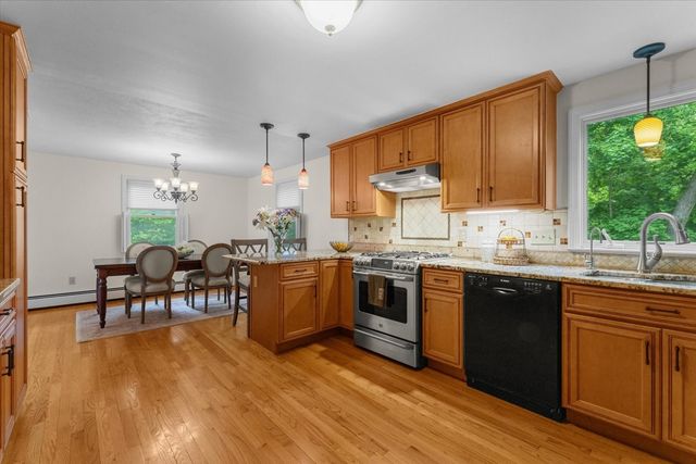 41-A Hunnewell Street, Wellesley, MA 02481