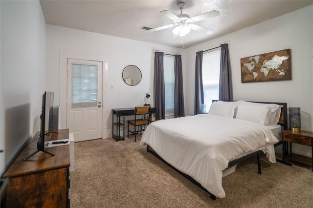606 W Drew Street B, Houston, TX 77006