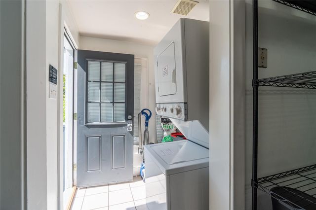606 W Drew Street B, Houston, TX 77006