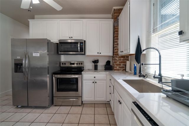 606 W Drew Street B, Houston, TX 77006