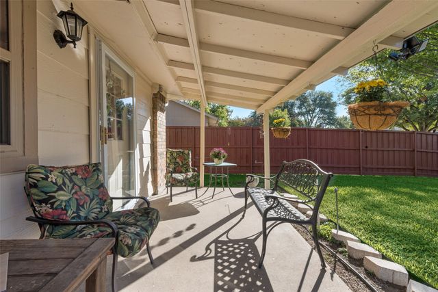 1916 J J Pearce Drive, Richardson, TX 75081