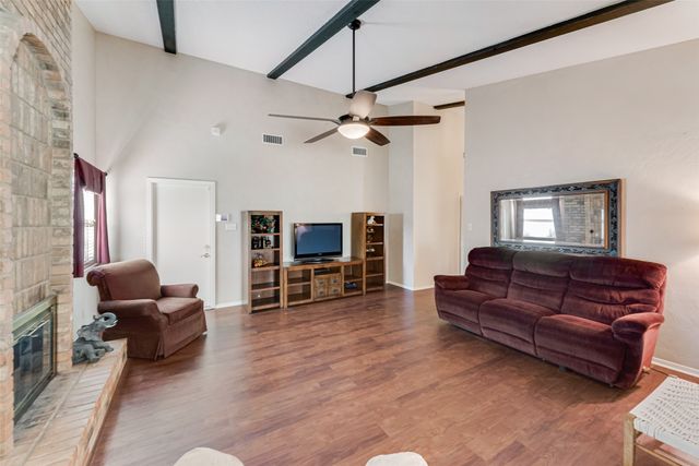 1916 J J Pearce Drive, Richardson, TX 75081