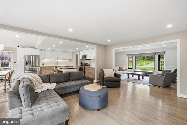 10712 LOCKLAND RD, Potomac, MD 20854