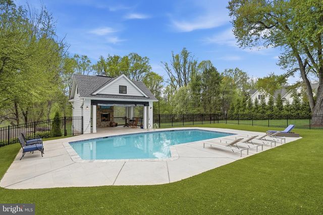 10712 LOCKLAND RD, Potomac, MD 20854