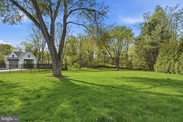 10712 LOCKLAND RD, Potomac, MD 20854