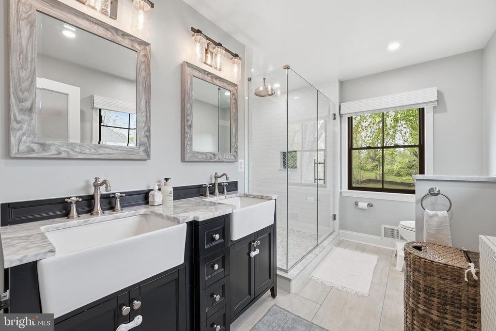 Image 29 of property listing at 10712 LOCKLAND RD, Potomac, MD 20854