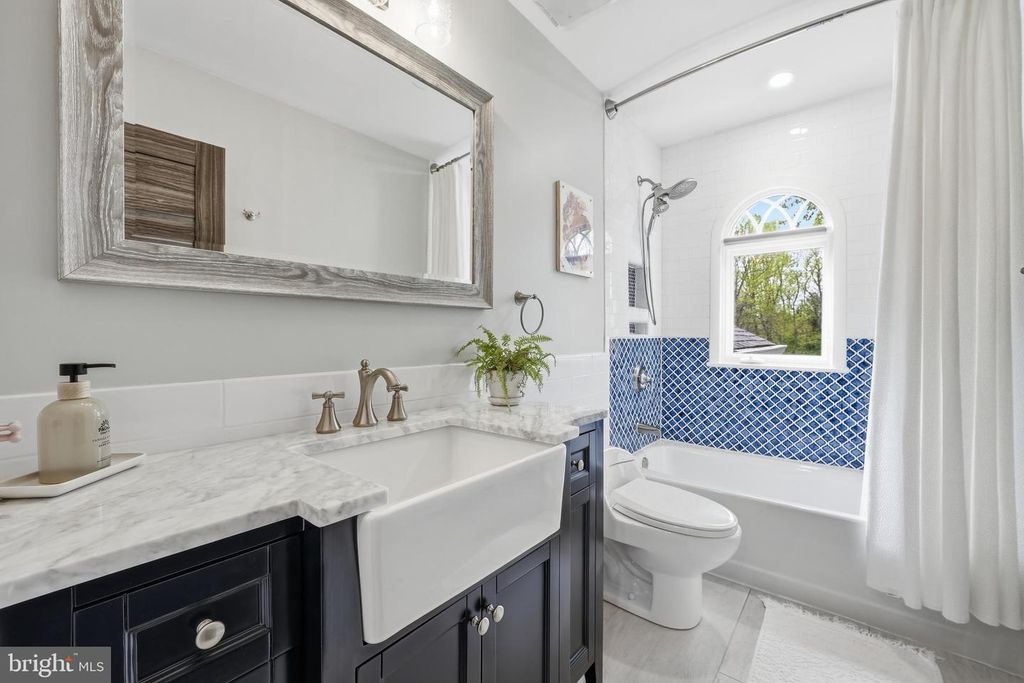 Image 35 of property listing at 10712 LOCKLAND RD, Potomac, MD 20854