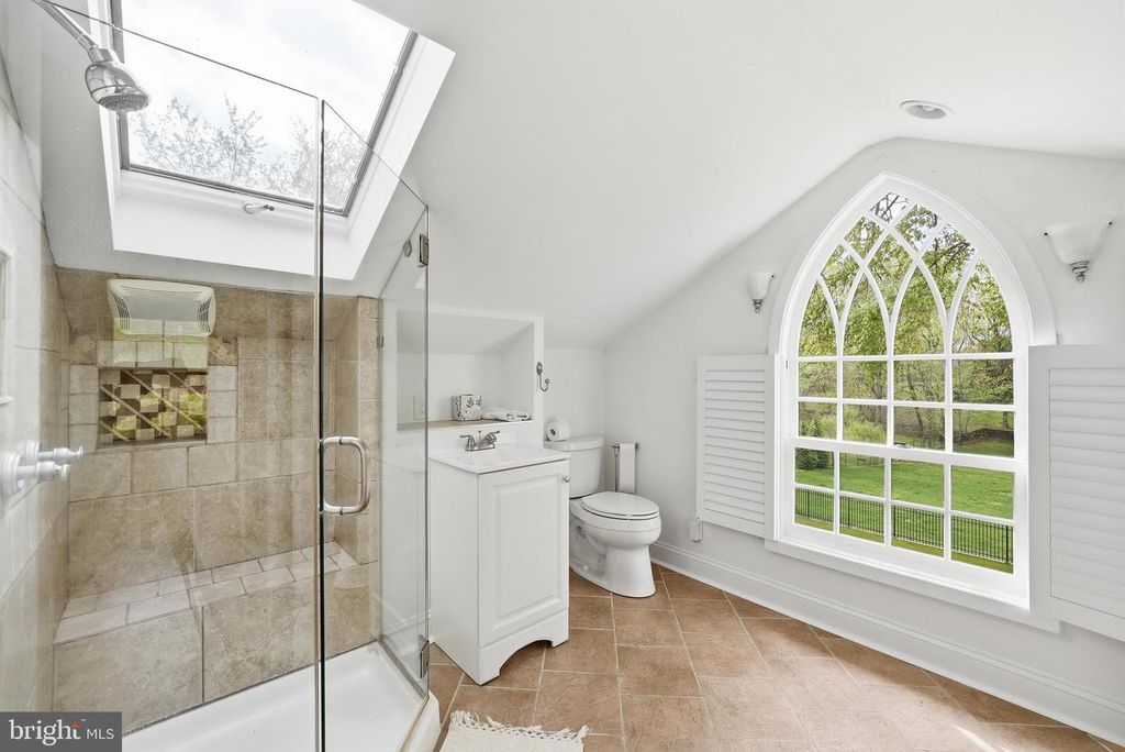 Image 45 of property listing at 10712 LOCKLAND RD, Potomac, MD 20854