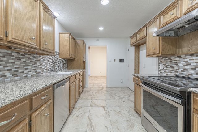 2714 80th Street, Lubbock, TX 79423