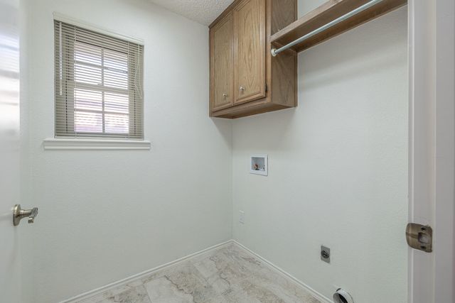 2714 80th Street, Lubbock, TX 79423