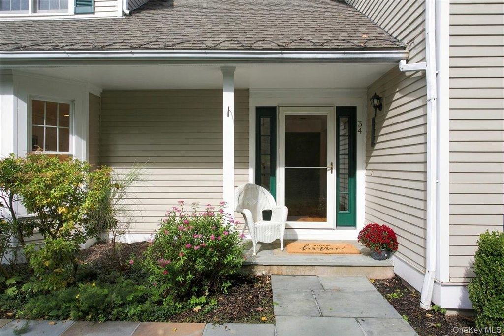 34 Old Town Crossing, Mount Kisco, NY 10549 — photo 3
