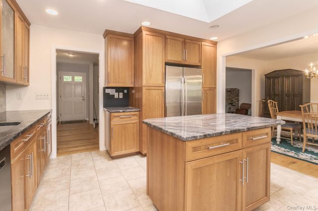 18 Southside Drive, Monroe, NY 10950